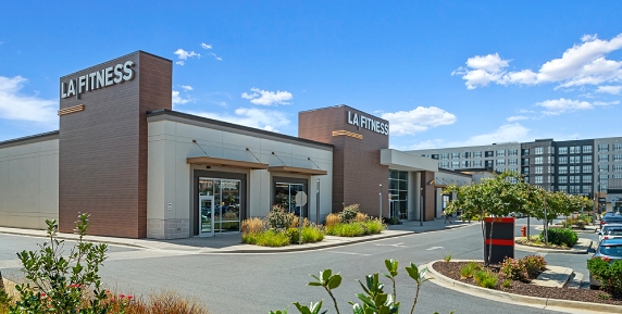 LA Fitness entrance - Yard 56